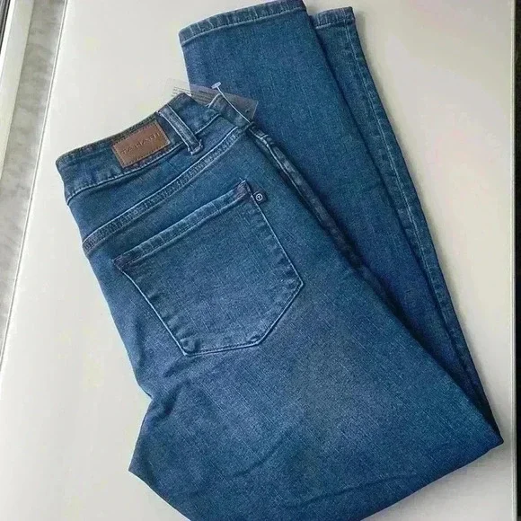 Tahari Kelly classic skinny jeans - Picture 2 of 7